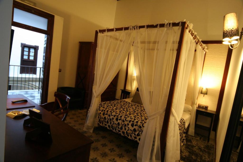 Hostal Palacio San Bartolome El Puerto de Santa Maria Room photo